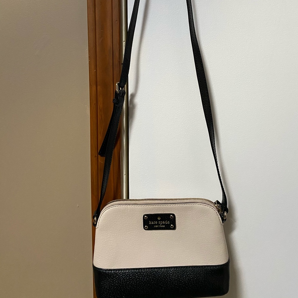 Kate Spade cross body purse